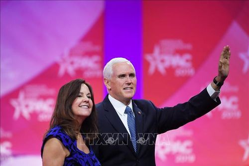 Phó Tổng thống Mỹ Mike Pence đã bỏ phiếu sớm tại bang Indiana