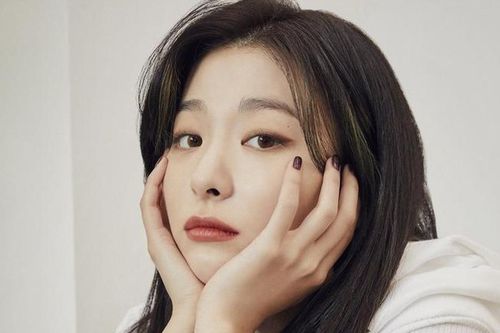Seulgi (Red Velvet) tỏa sáng trong bộ ảnh của tạp chí