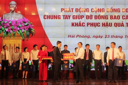 Hải Phòng: Kêu gọi được hơn 90 tỷ đồng cùng 200 tấn gạo hỗ trợ đồng bào miền Trung
