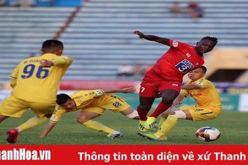 Kịch tính cuộc đua 'tứ mã' tranh ngôi vô địch và nóng cuộc đua 'tam mã' trốn suất xuống hạng