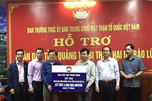Quảng Trị tiếp nhận tiền hỗ trợ khắc phục bão lũ từ Ủy ban Trung ương MTTQVN