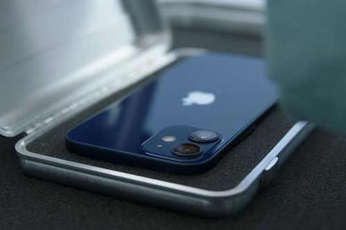 iPhone 12 mini - Mang xu hướng nhỏ gọn quay trở lại