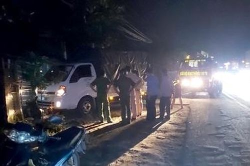 Xe tải trôi cán tài xế tử vong