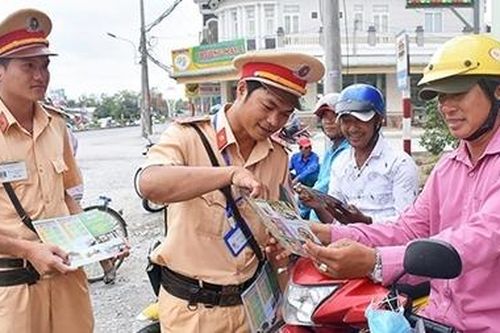 Bảo vệ trẻ em và người yếu thế trong Luật Bảo đảm TTATGT