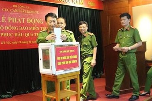 Cục Cảnh sát kinh tế ủng hộ đồng bào các tỉnh miền Trung