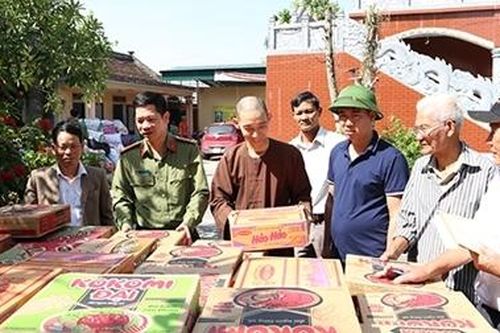 Công an Hà Nam vận động ủng hộ đồng bào miền Trung 10 tấn lương thực
