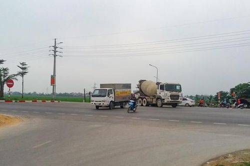 Hà Nội chi gần 14,7 tỷ đồng cải tạo hạ tầng các điểm giao cắt mất an toàn