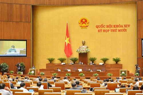 Ý kiến trái chiều về chủ thể đưa lao động đi làm việc ở nước ngoài theo hợp đồng