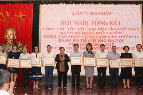 Quận Hoàn Kiếm tổng kết công tác tổ chức, phục vụ đại hội Đảng