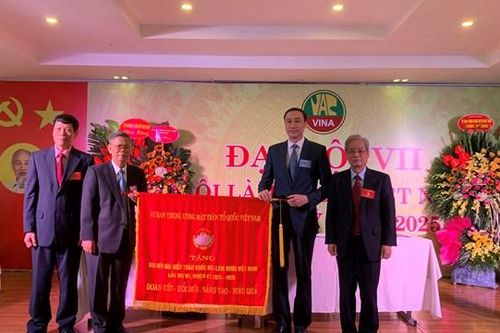 Để nông dân có nhà sạch, vườn đẹp, ấm no