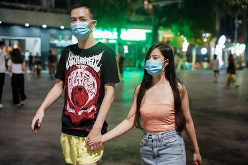 Hà Nội xử lý người không đeo khẩu trang tại khu trung tâm