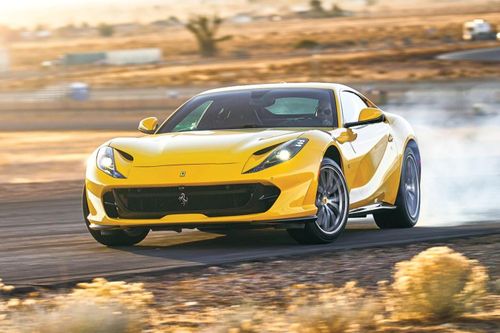 Ferrari triệu hồi dòng xe 812 Superfast tại Mỹ