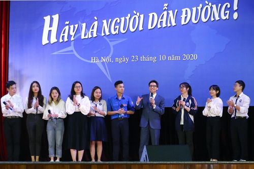 Phó Thủ tướng Vũ Đức Đam 'truyền lửa' cho các thầy cô tương lai