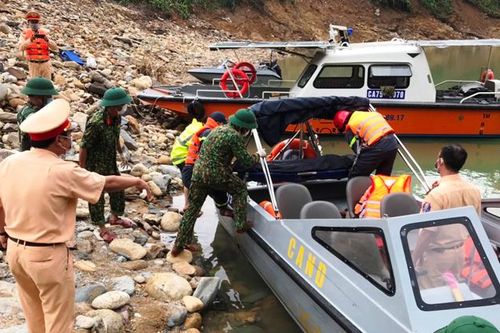 142 người chết và mất tích do mưa lũ