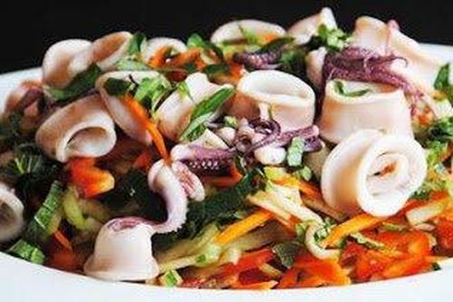 Món ngon cuối tuần: Cách làm gỏi mực sữa vừa ăn ngon vừa thon dáng