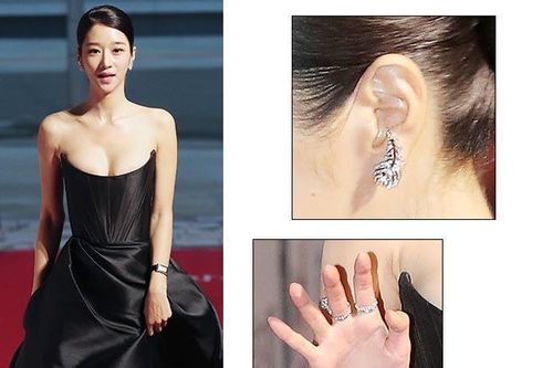 Sang chảnh diện đồ 1 tỷ 3, Seo Ye Ji vẫn 'hớ hênh' lộ ngực trên thảm đỏ