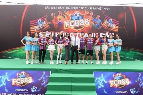 Nhìn lại trận cầu nảy lửa giữa FC Barca và MU Việt Nam, hứa hẹn đêm chung kết làm 'nức lòng' người hâm mộ