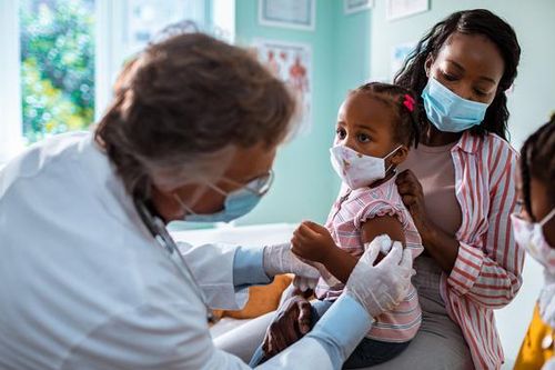 Cúm thường và cúm A: Phân biệt dấu hiệu, nguyên nhân và cách phòng tránh