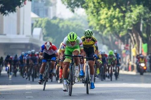 Tranh tài Giải xe đạp VTV Cúp Tôn Hoa Sen 2020