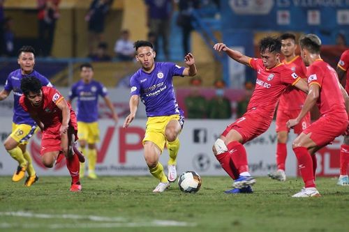 Trực tiếp Hà Nội FC 2-1 B.Bình Dương: Quang Hải ghi bàn phút cuối