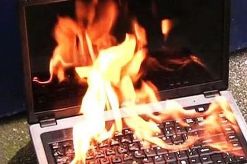 Từ vụ laptop phát nổ khiến 3 học sinh bị thương, chuyên gia khuyến cáo những gì?