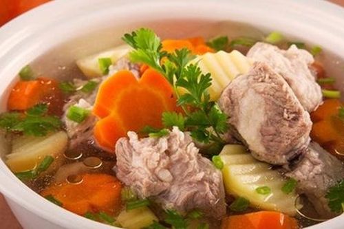 Nồi canh kỳ công, thơm ngon bỗng dưng mất vị chỉ bởi cho thứ gia vị cực phổ biến này vào