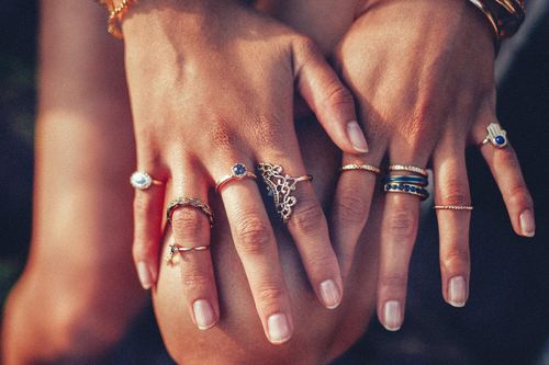 Nhẫn là phụ kiện bẩn nhất sau khi sử dụng