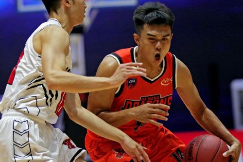 Nguyễn Hoàng Tuấn chơi nổi bật giúp Dragons đánh bại Warriors