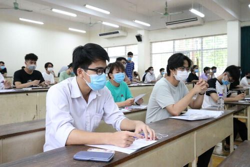 Trường Đại học Bách khoa Hà Nội lên tiếng việc nhiều sinh viên 'hụt' vì thiếu điểm học bạ
