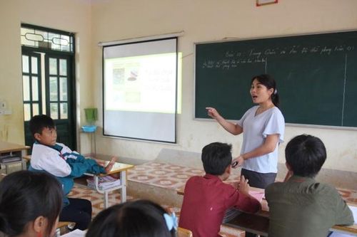 Người con đất Tổ gieo chữ ở Pá Mỳ