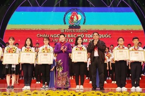 Tuyên dương 63 thiếu nhi tiêu biểu tại Lễ tuyên dương cháu ngoan Bác Hồ toàn quốc lần thứ IX