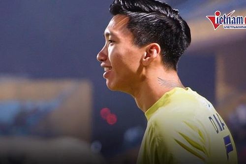 Thầy Park 'soi giò' Văn Hậu trước trận Hà Nội gặp Bình Dương