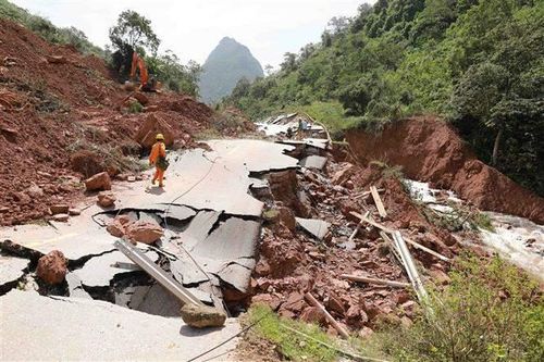 Giao thông Quảng Bình thiệt hại nặng do mưa lũ
