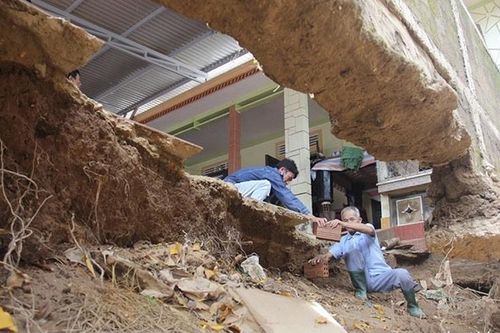 Miền Trung: Nhu cầu vật liệu xây dựng tăng cao sau bão lũ