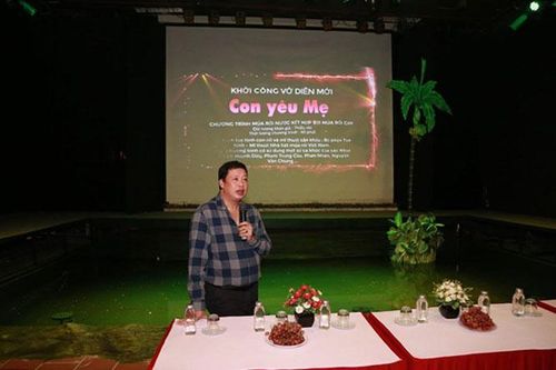 Dựng vở múa rối ''Con yêu mẹ'' dành cho trẻ em