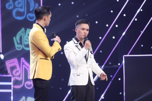 Quán quân 4 cuộc thi cay đắng kể chuyện bị khán giả ném trứng, giày dép lên sân khấu