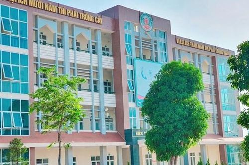 Quốc Oai- Hà Nội: Nhiều sai phạm tại Trường THPT Phan Huy Chú