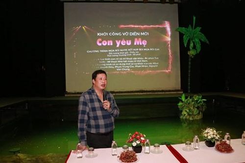 Khởi công vở rối 'Con yêu mẹ'