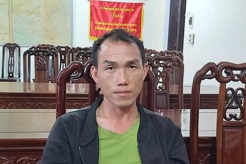 Bác sĩ người Lào mang 5 kg ma túy vào Việt Nam