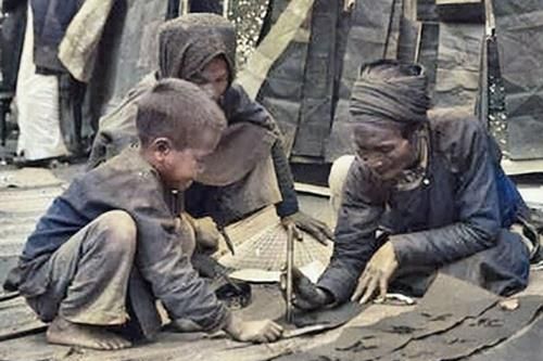 Tinh thần 'khó tính' của người có chữ ở Hà Nội xưa