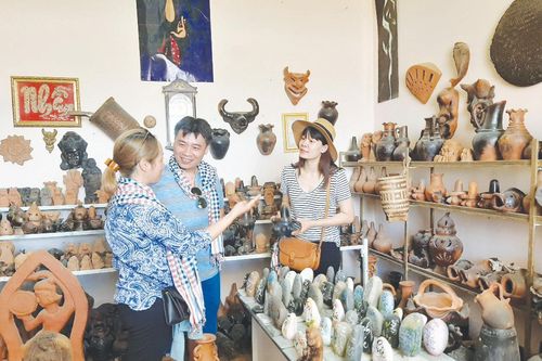 Khánh thành Nhà sinh hoạt văn hóa cộng đồng làng Bàu Trúc: Nâng niu văn hóa Chăm