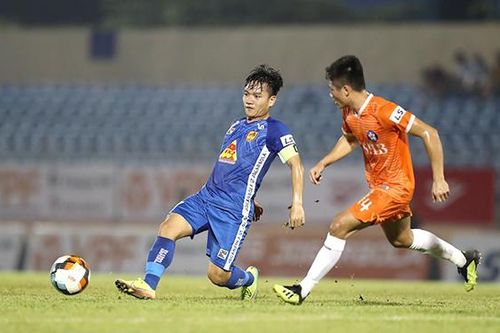 Quảng Nam FC đặt cửa trụ hạng vào 'số trời'