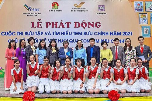 Thi sưu tập tem bưu chính theo hướng phát triển tư duy sáng tạo