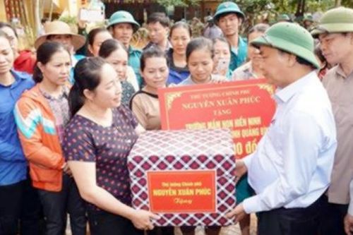 Thủ tướng Nguyễn Xuân Phúc: Chính phủ sẽ bổ sung thêm nguồn lực cho các tỉnh miền Trung