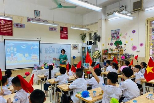 Mua sắm thiết bị dạy học lớp 2, lớp 6: Kế thừa, tránh lãng phí
