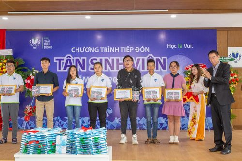 Trường ĐH Thái Bình Dương trao học bổng khủng đến tân sinh viên