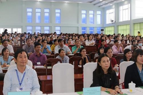 Kiên Giang: Nâng cao chất lượng dạy, học tiếng Anh cho giáo viên Anh ngữ