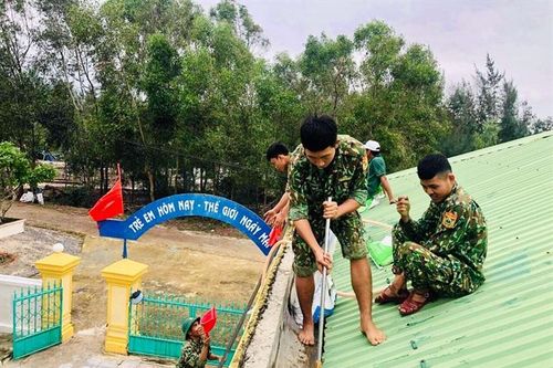 Tập trung giúp dân khắc phục hậu quả sau mưa lũ