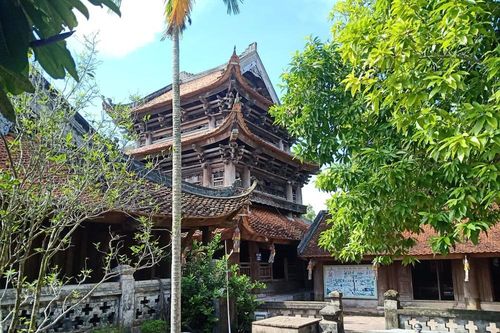 Khai hội ngôi chùa cổ có gác chuông bằng gỗ cao nhất Việt Nam