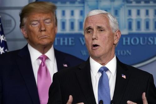 Sau ông Trump, đến lượt Phó Tổng thống Mỹ bị COVID-19 'bủa vây'